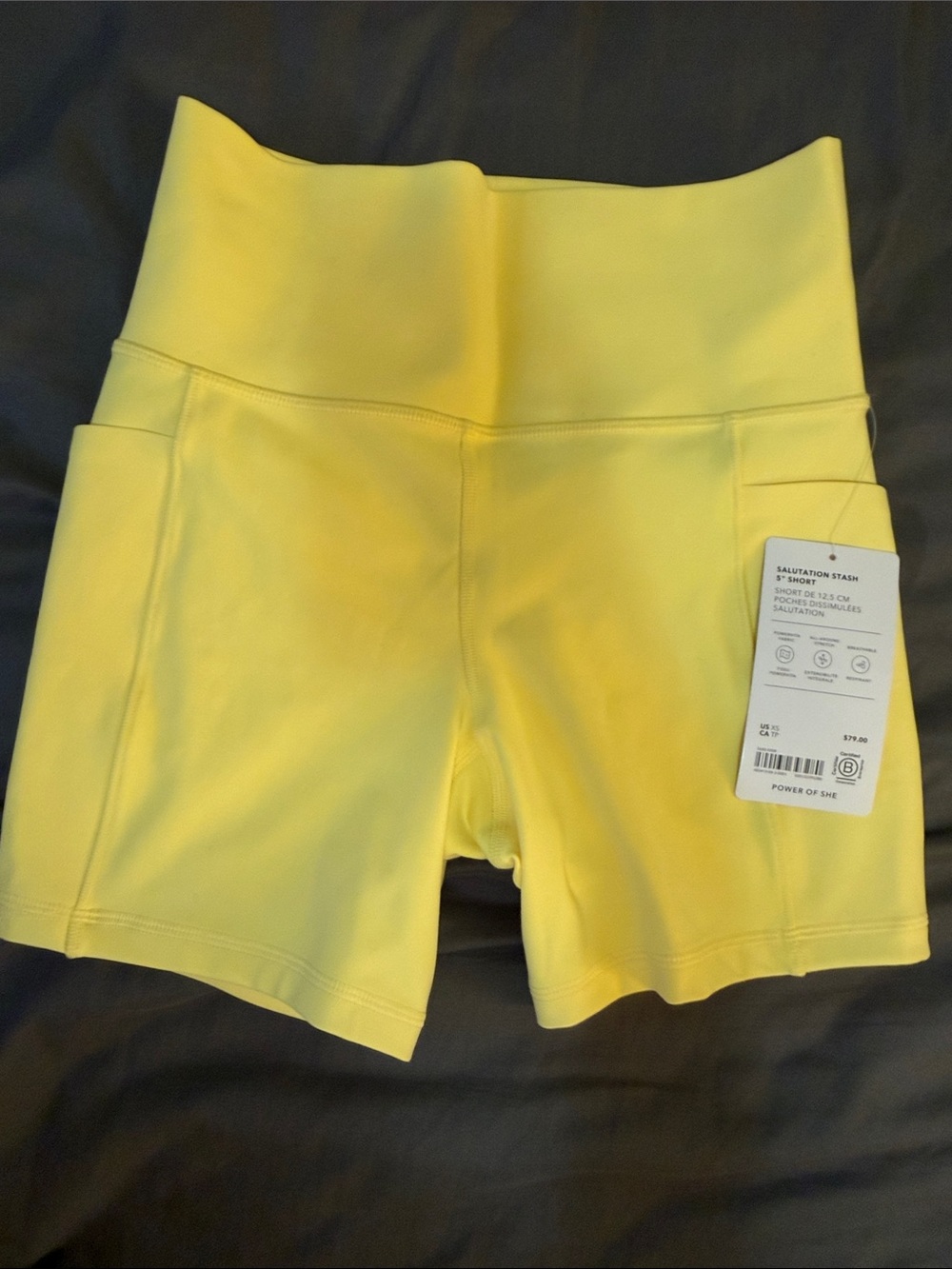 NWT Athleta Salutation Stash Yellow Short 5”